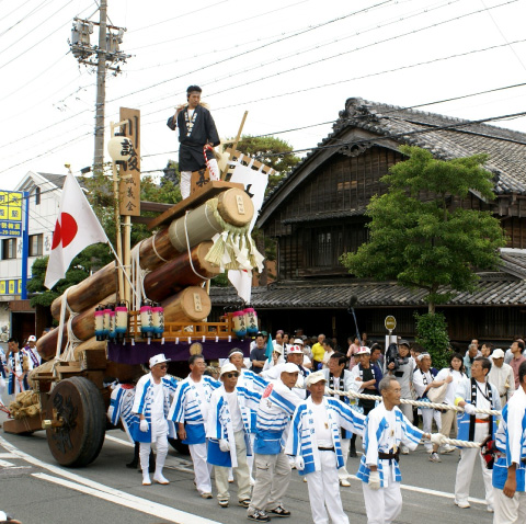出雲町誠義会奉曳団