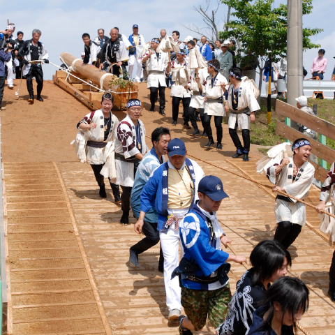 神社港辰組奉曳団