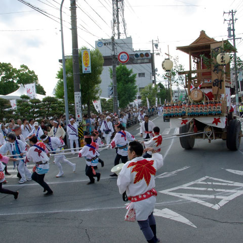 岡本町奉曳団